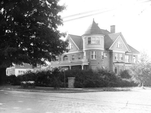 183 east main street