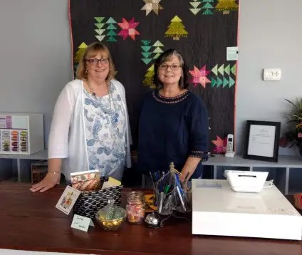 This image has an empty alt attribute; its file name is monique-and-vanetta.webp